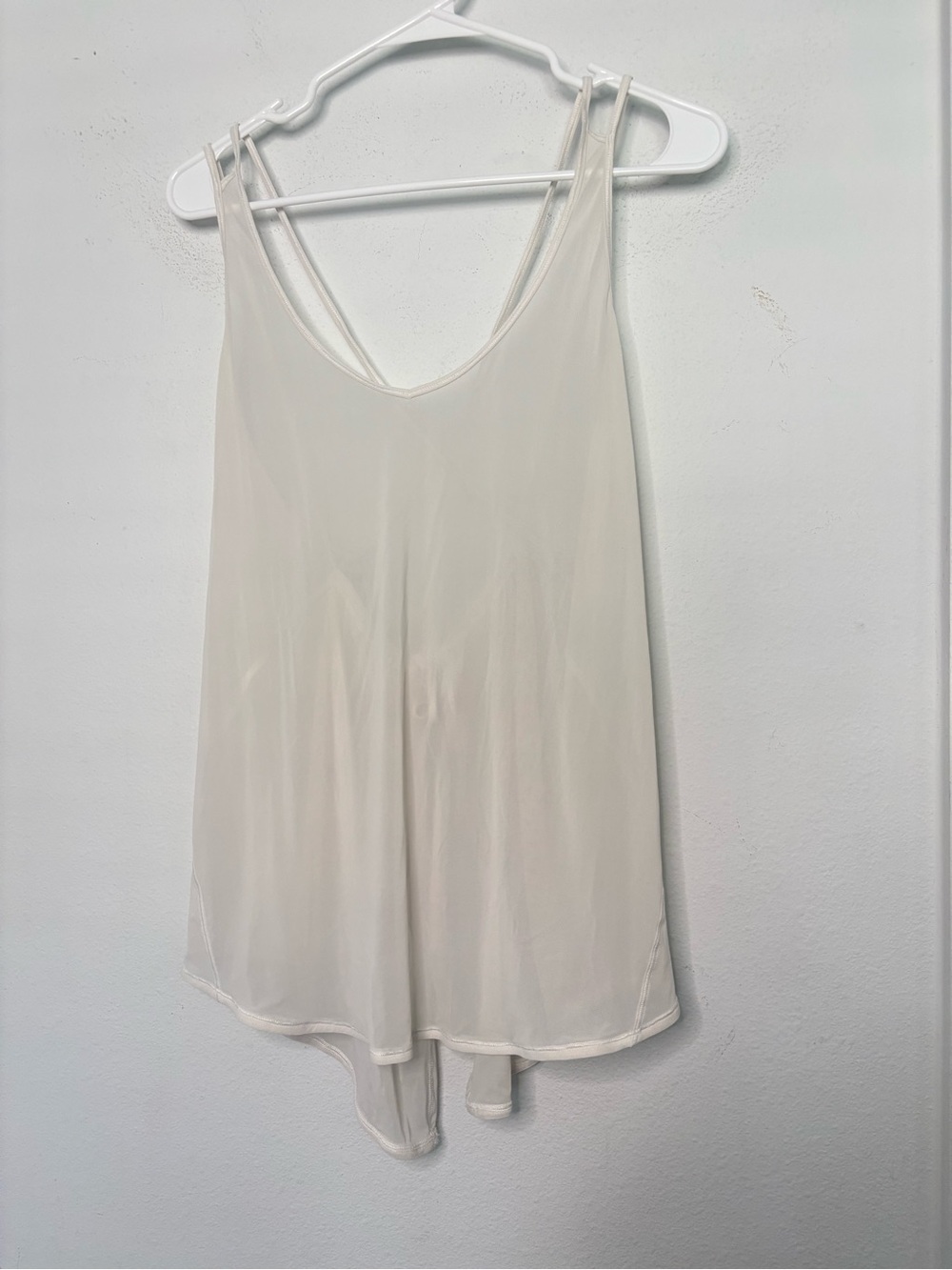 LULULEMON WHITE MESH FLOWY STRAPPY ACTIVE TANK CAMISOLE SZ MEDIUM